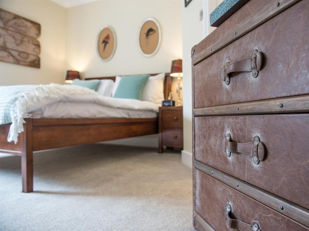 Darwin'S Townhouse Bed & Breakfast Шрусбъри Стая снимка A bedroom at The Old Post Office