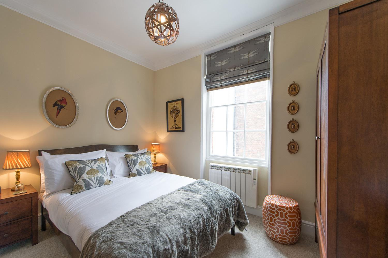 Darwin'S Townhouse Bed & Breakfast Шрусбъри Стая снимка A bedroom at the hotel